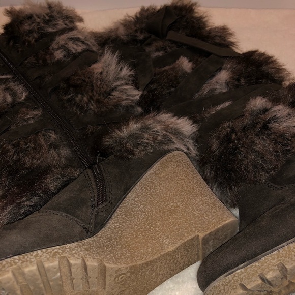 Fur Boots - Picture 2 of 3